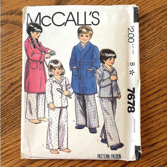 Vintage 1980s McCalls 7678 Sewing Pattern Kids 5T Pajama Set Robe COMPLETE - Picture 1 of 2